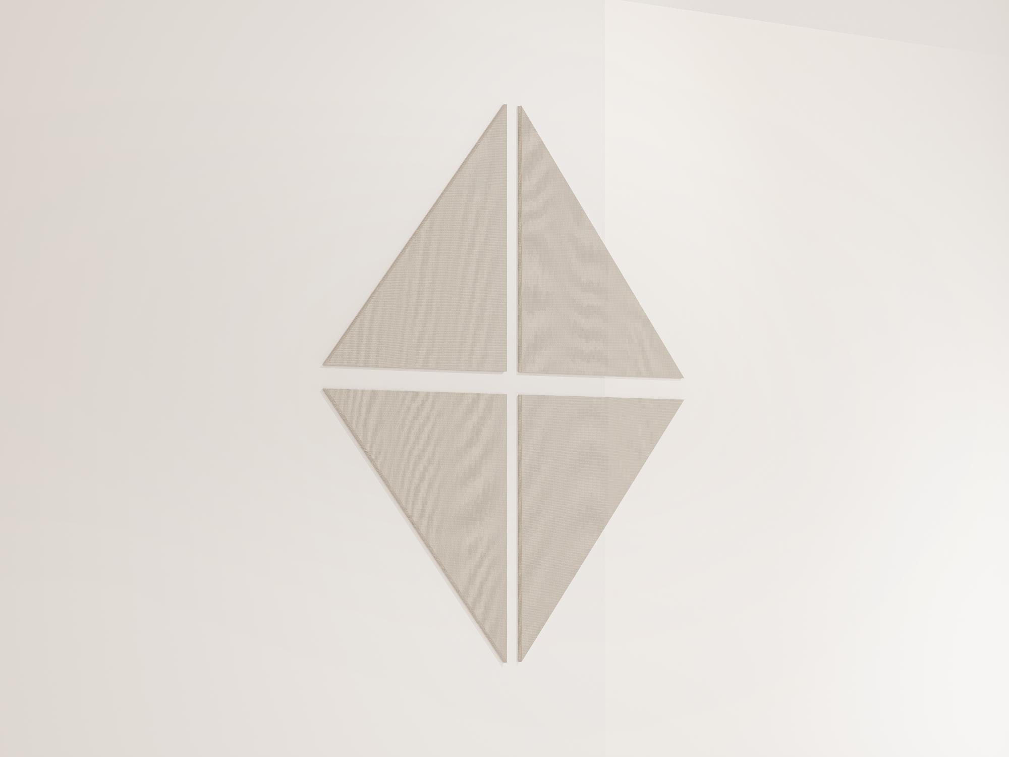25WallRaTriangle01